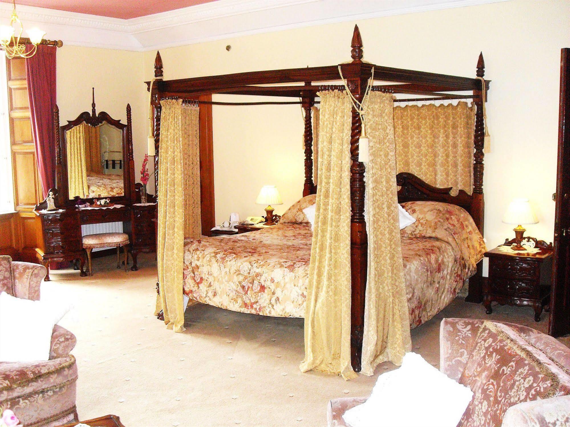 Hotel Ledgowan 4*